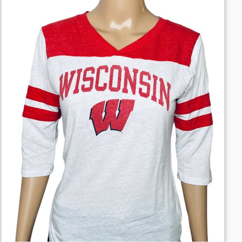 Wisconsin Badgers Football half sleeve v neck tee white red Small